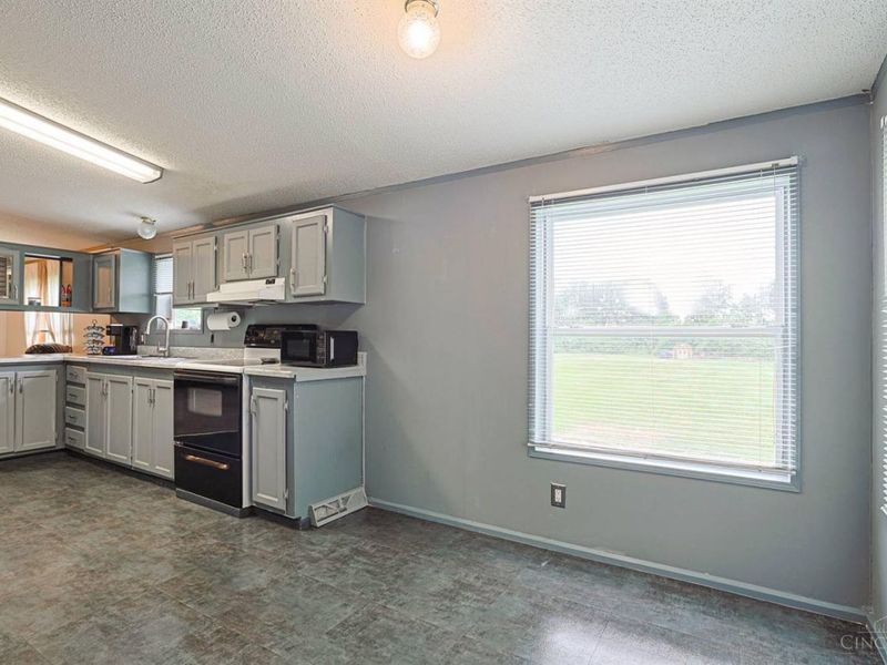 4096 Camden West Elkton Road, Gratis Twp, OH 45064 Photo 15
