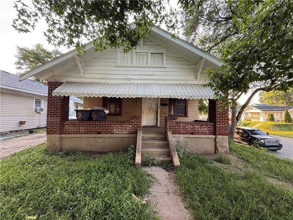 2351 Drury Avenue, Kansas City, MO 64127