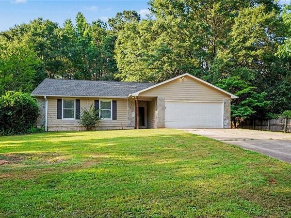 2900 Rosecommons Drive , Hampton, GA 30228