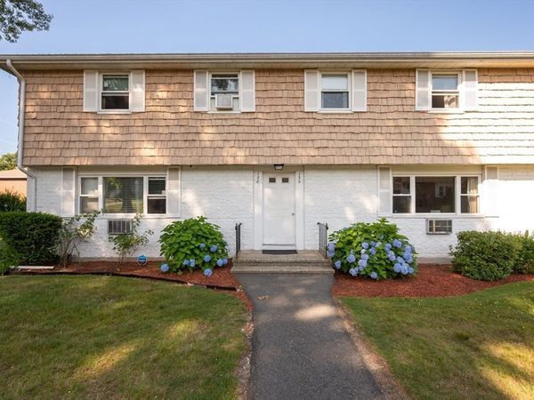130 Kingston St, Unit 130, North Andover, MA 01845