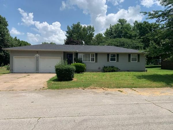 207 Kay Avenue , Purdy, MO 65734
