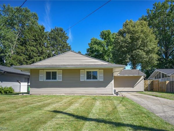 525 Abbyshire Drive , Berea, OH 44017