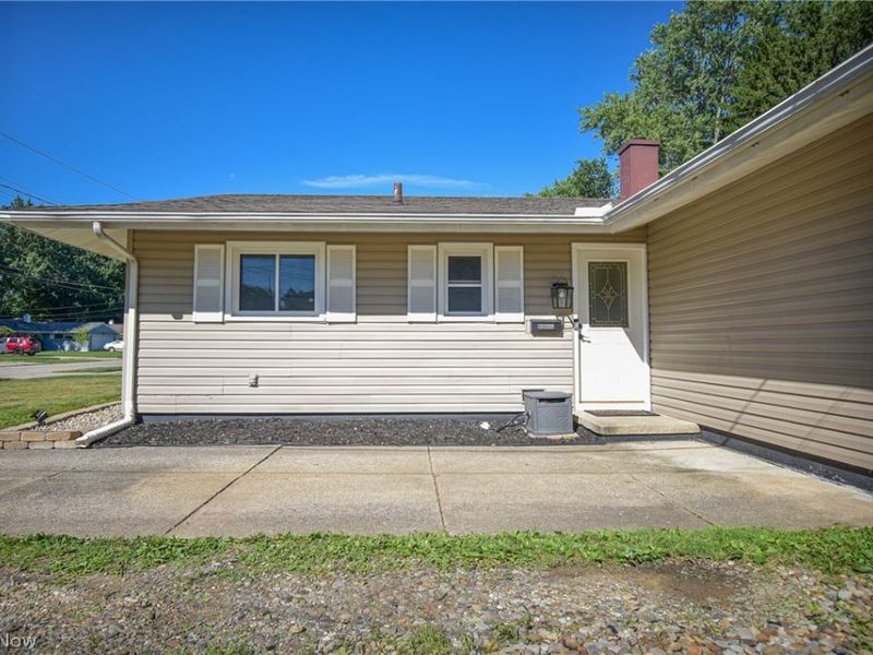 525 Abbyshire Drive, Berea, OH 44017 Photo 5