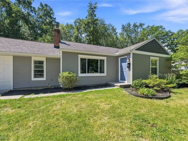 6024 Louis, North Olmsted, OH 44070