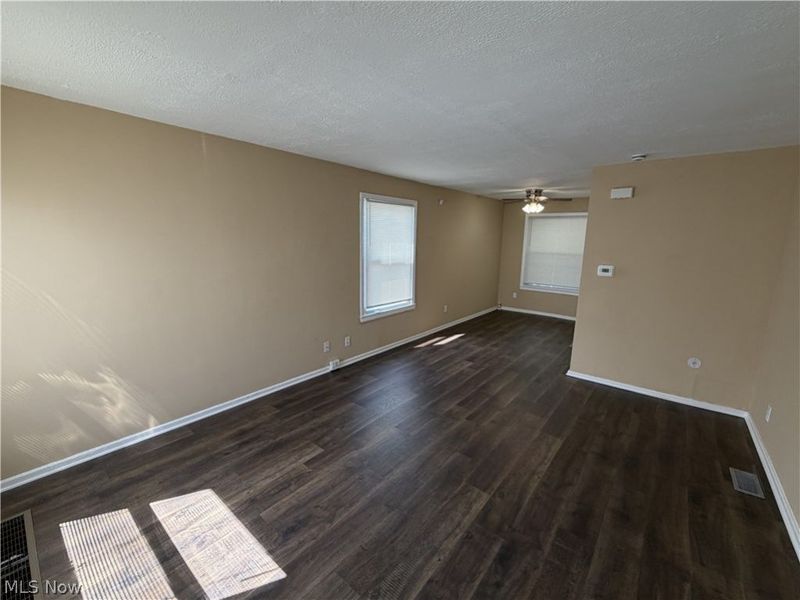 1542 E 256th Street, Euclid, OH 44132 Photo 2