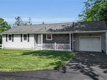 2350 Berg Road, Buffalo, NY 14218
