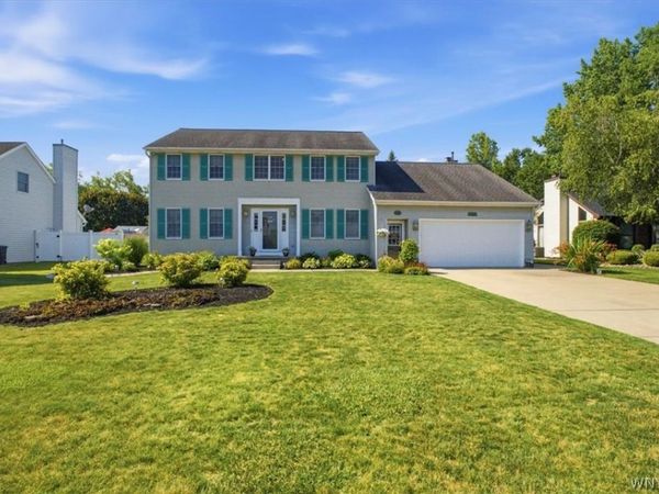 3698 Meadowbrook Acres, North Tonawanda, NY 14120