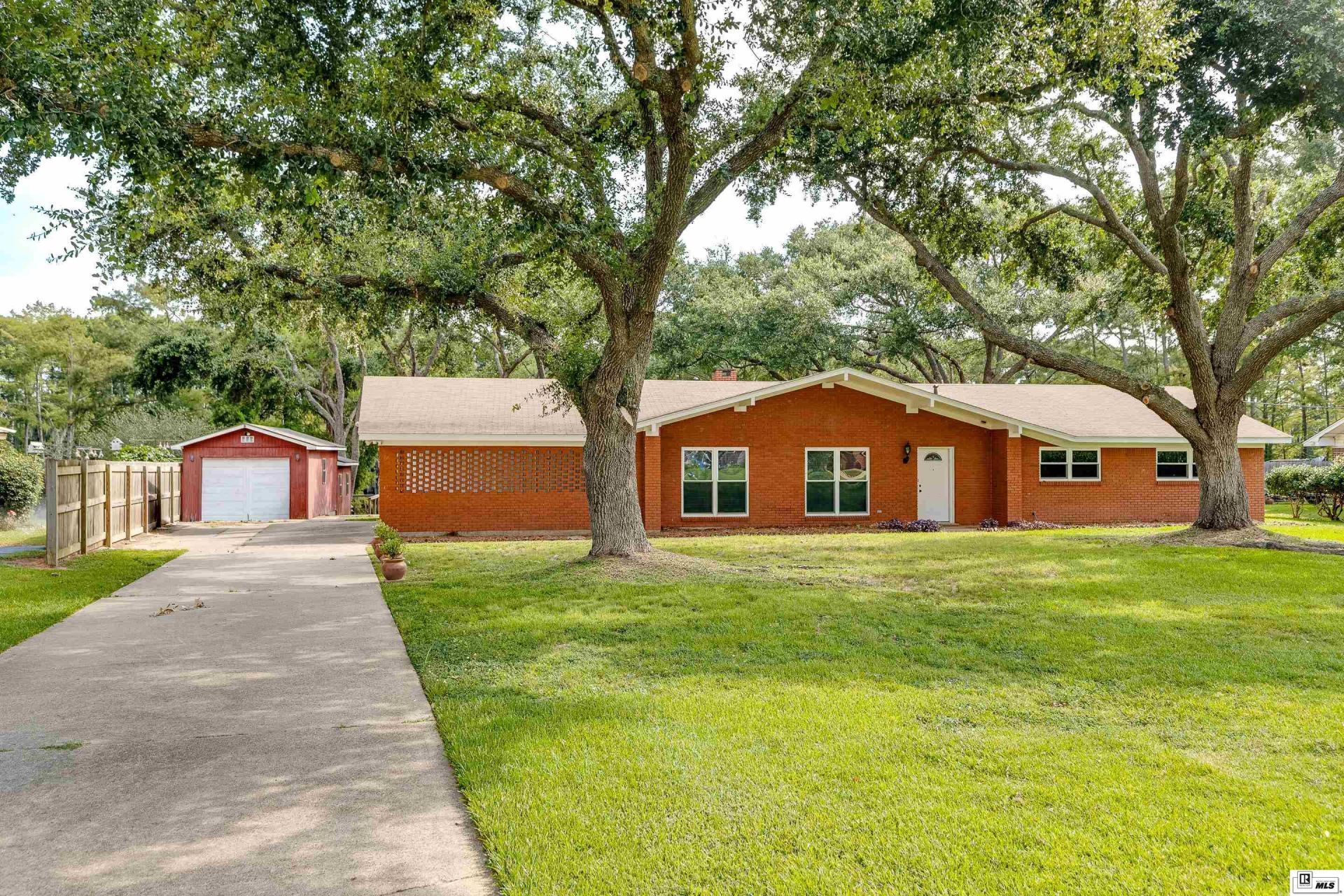 305 Raymond Drive, Monroe, LA 71203 Main Photo