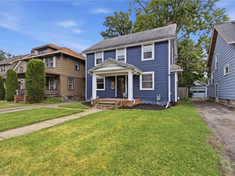 323 Denison Avenue, Elyria, OH 44035 Photo 5