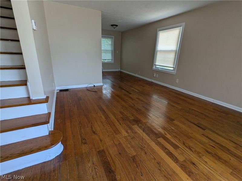 1540 E 256th Street, Euclid, OH 44132 Photo 2