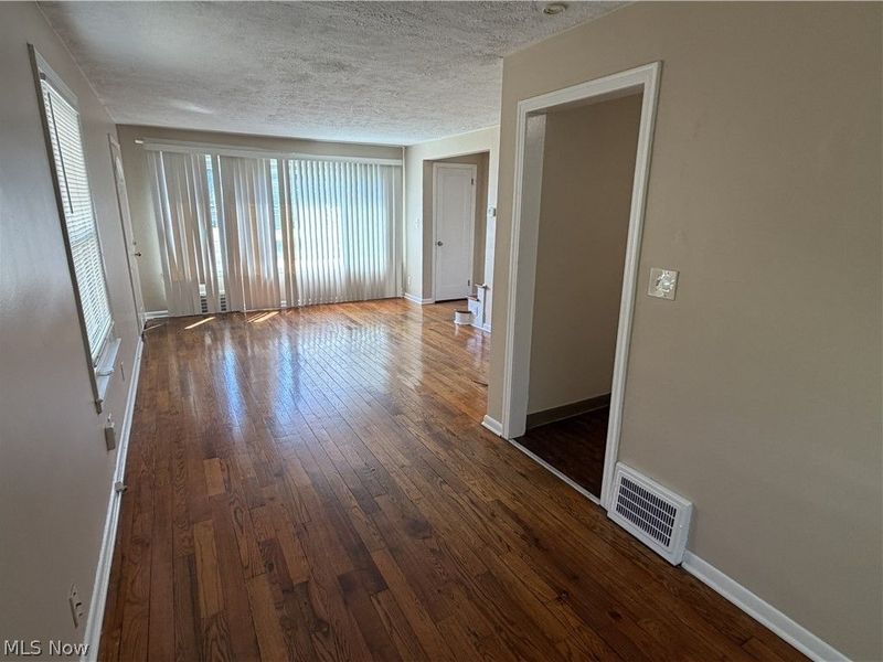 1540 E 256th Street, Euclid, OH 44132 Photo 3