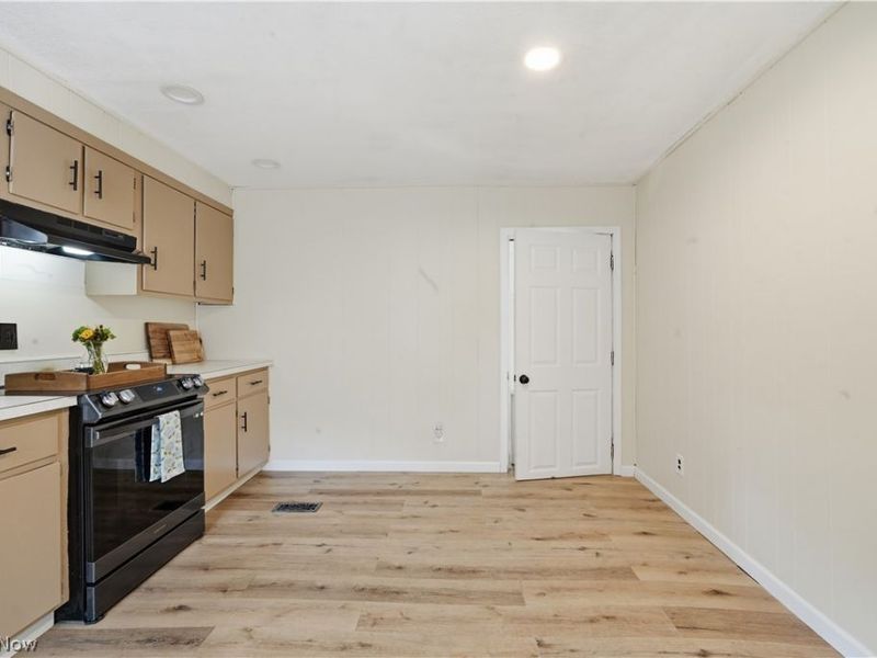 25 Newton Street, Norwalk, OH 44857 Photo 6
