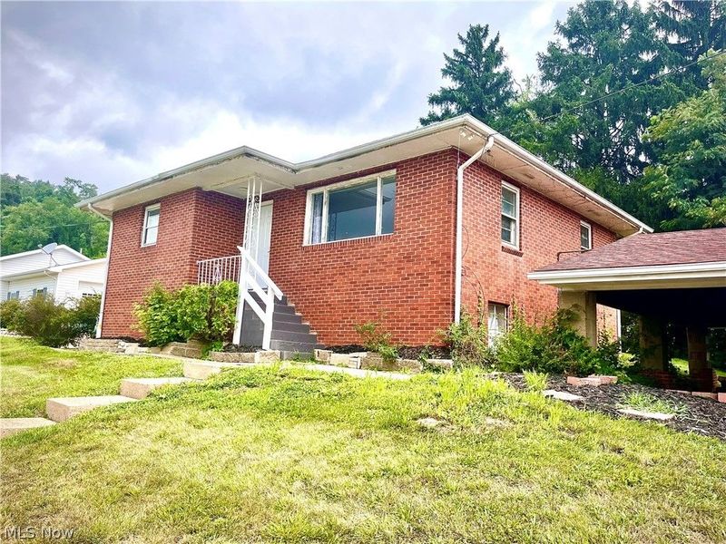 809 Delia Avenue, Martins Ferry, OH 43935 Photo 3