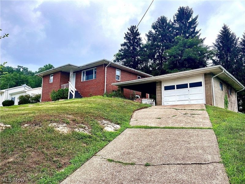 809 Delia Avenue, Martins Ferry, OH 43935 Photo 4