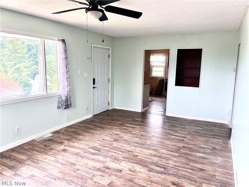 809 Delia Avenue, Martins Ferry, OH 43935 Photo 7