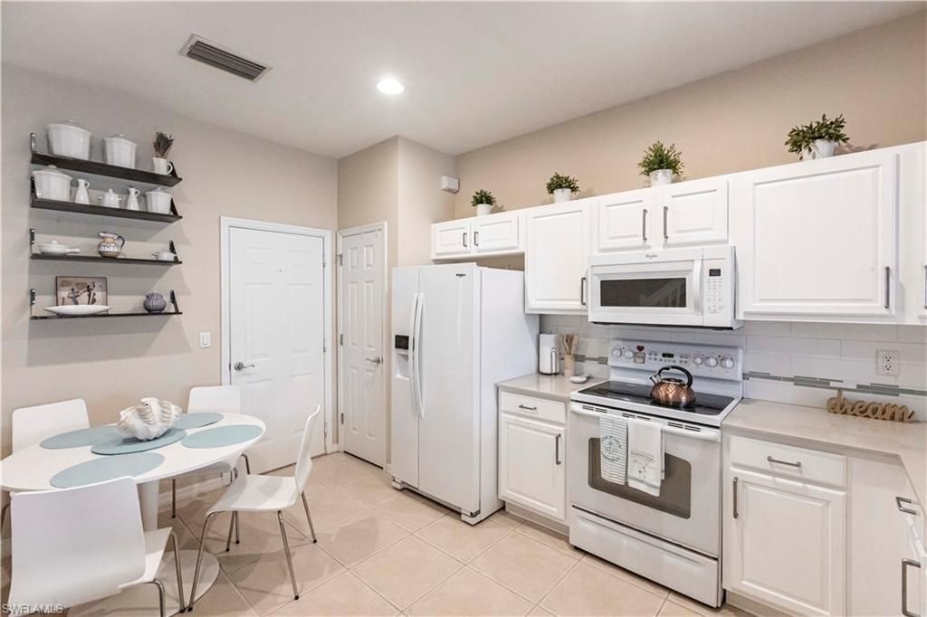 15616 Marcello Cir, Naples, FL 34110 Photo