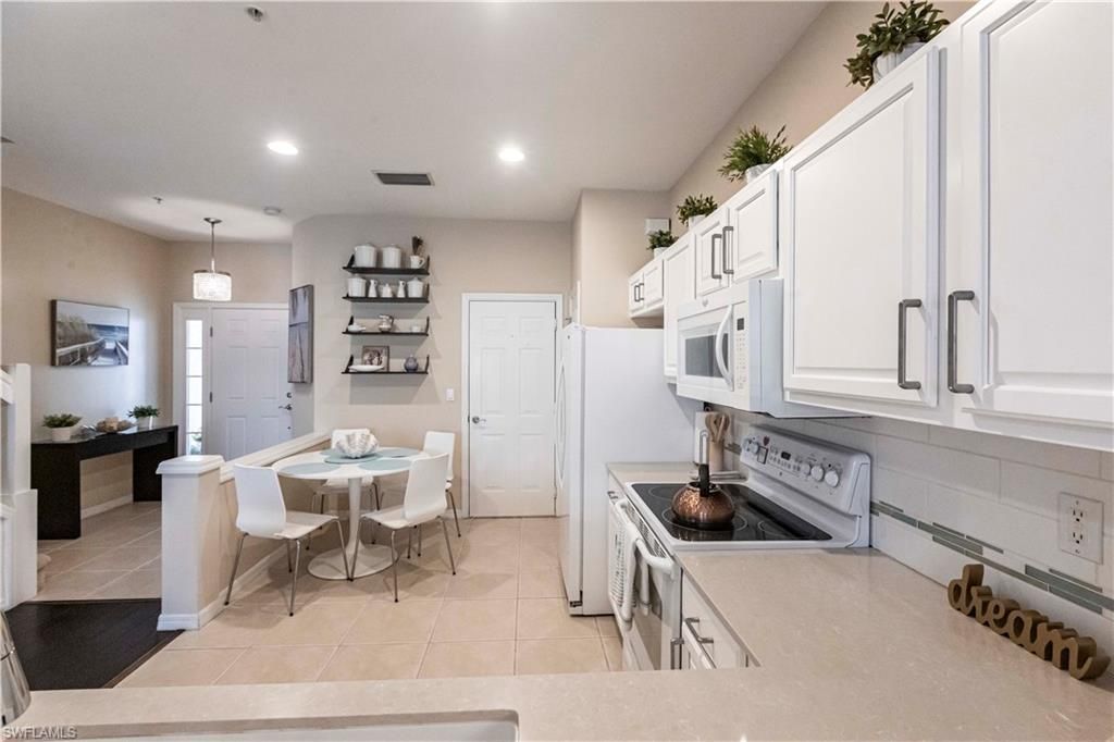 15616 Marcello Cir, Naples, FL 34110 Photo