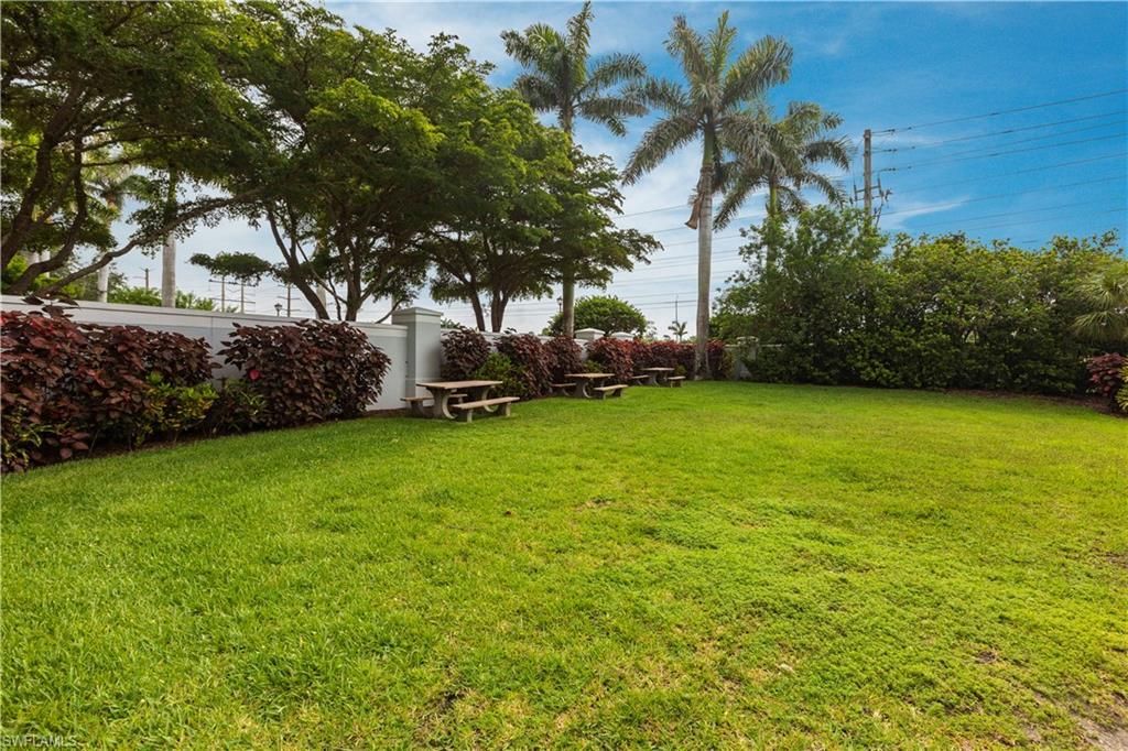 15616 Marcello Cir, Naples, FL 34110 Photo