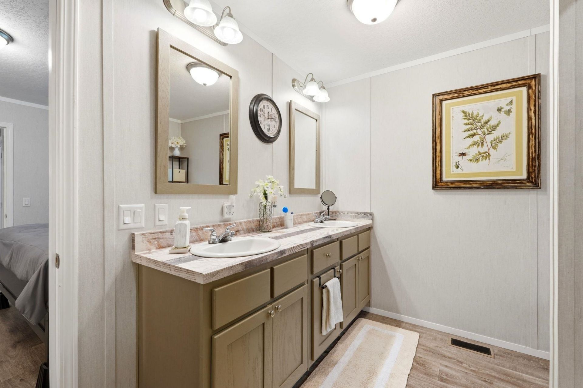 370 Edison Circle  Photo 29