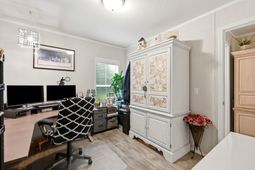 370 Edison Circle  photo 4