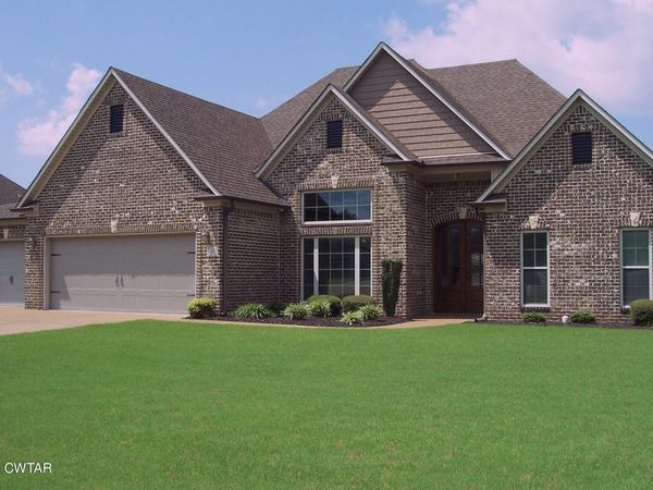 15 Perrington Cove, Jackson, TN 38305