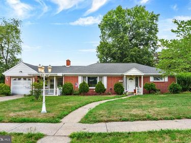 6630 LEHIGH , HARRISBURG, PA 17111