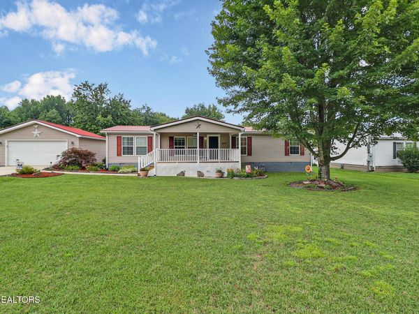 135 Caney Creek Drive, Crossville, TN 38571