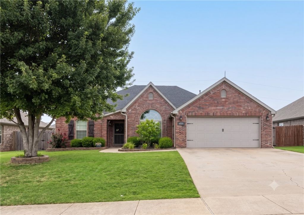 3001 SW Gumleaf Road, Bentonville, AR 72713 Main Photo