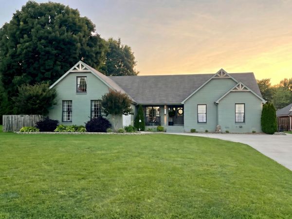 42 Starboard Ct , Estill Springs, TN 37330