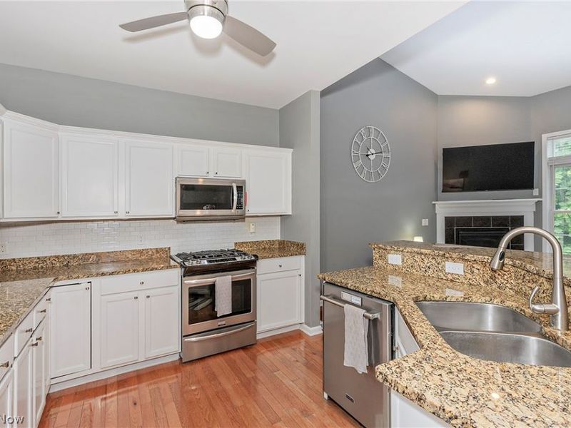1012 Cutters Creek Drive, South Euclid, OH 44121 Photo 15