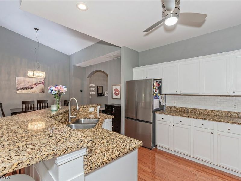 1012 Cutters Creek Drive, South Euclid, OH 44121 Photo 17