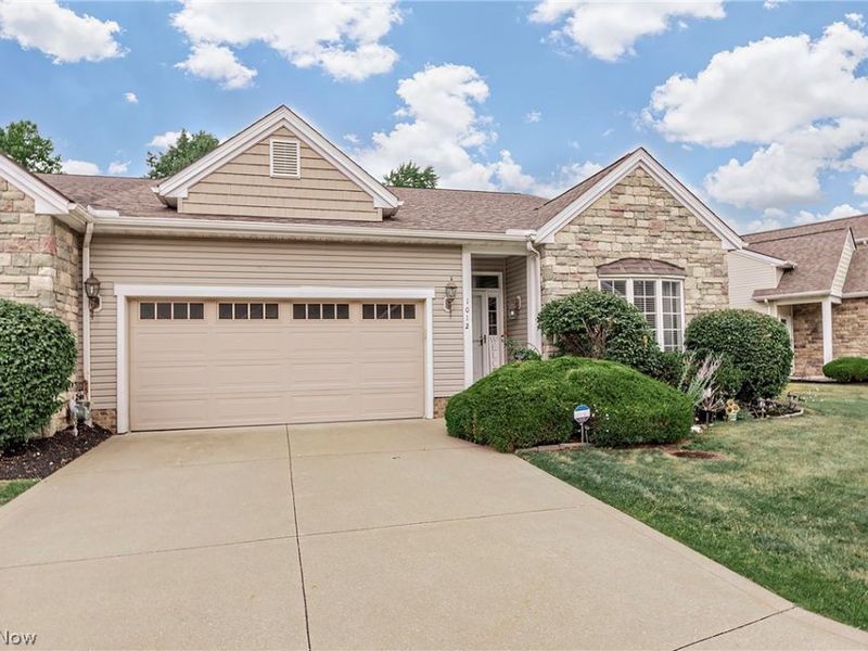 1012 Cutters Creek Drive, South Euclid, OH 44121 Photo 2