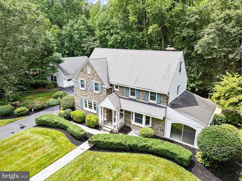 2010 Woodbrook Drive, Wilmington, DE 19810 Main Photo