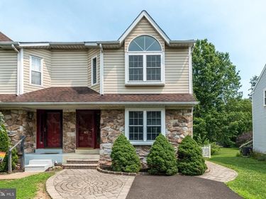 40 PEARL DRIVE, DOYLESTOWN, PA 18901