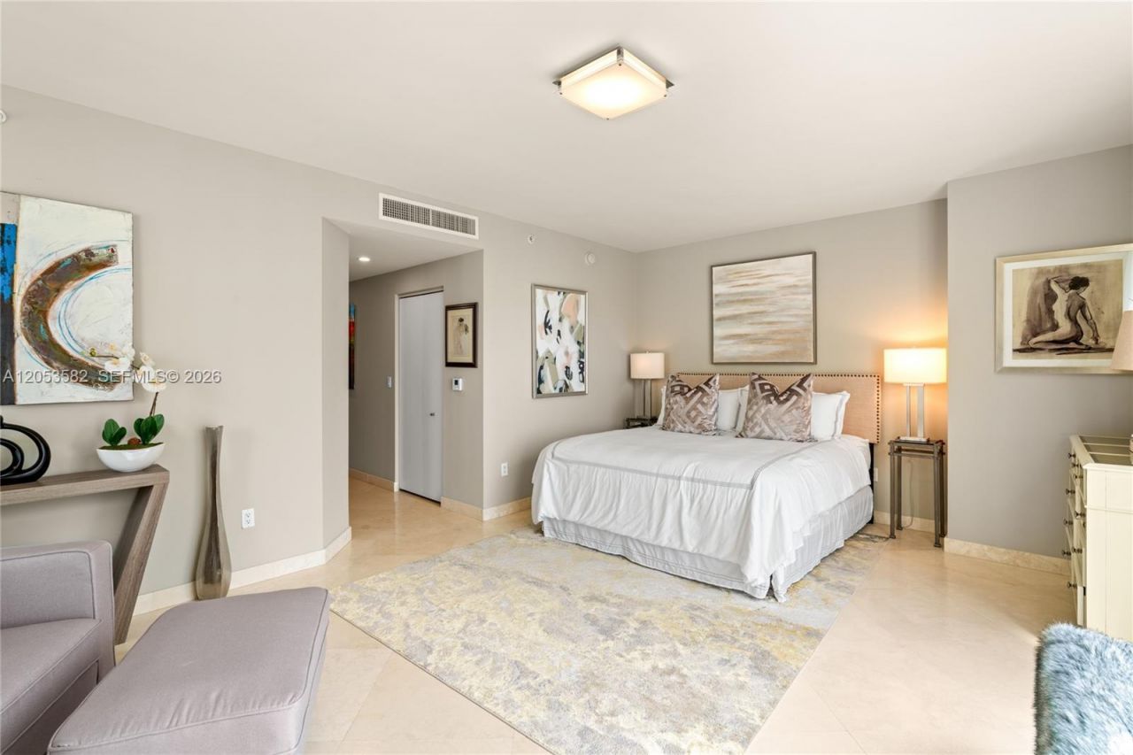 901 Brickell Key Blvd , Unit 2804, Miami, FL 33131 Photo