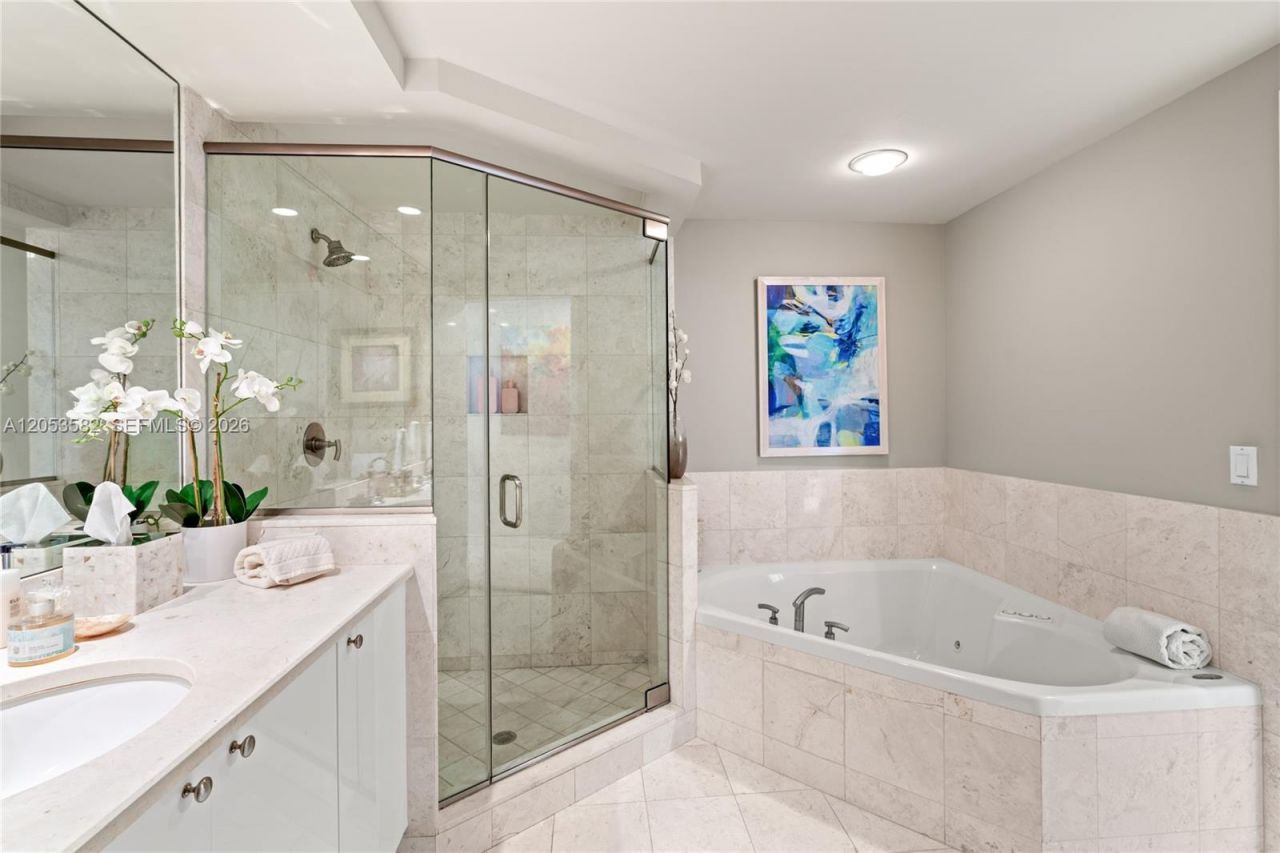 901 Brickell Key Blvd , Unit 2804, Miami, FL 33131 Photo