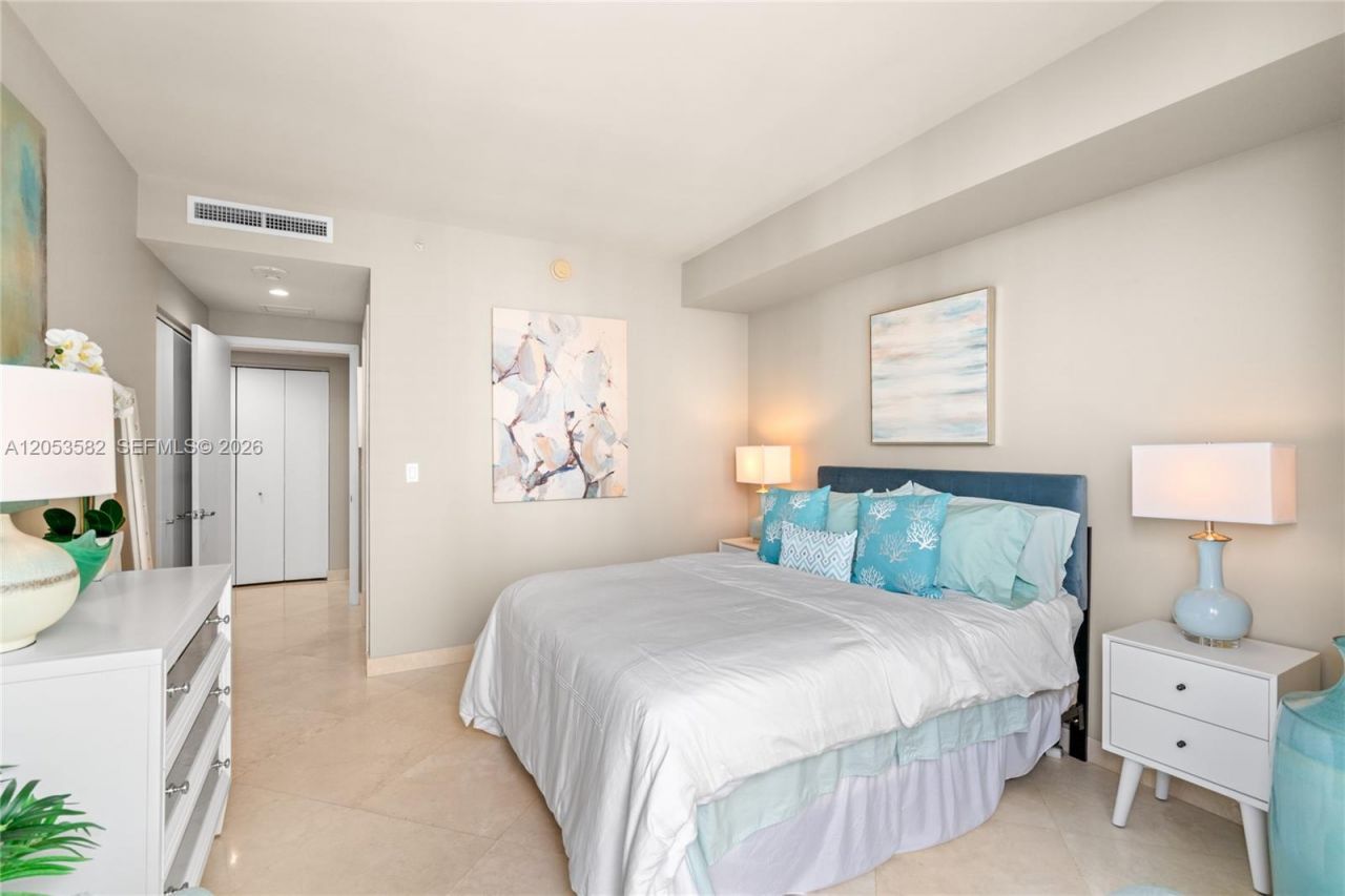 901 Brickell Key Blvd , Unit 2804, Miami, FL 33131 Photo