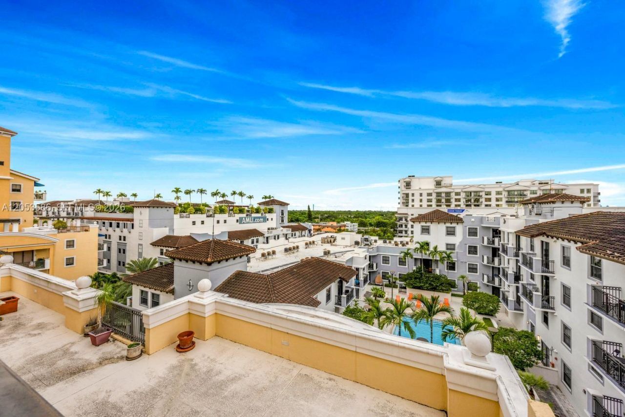 8390 SW 72nd Ave, Unit 708, Miami, FL 33143 Photo