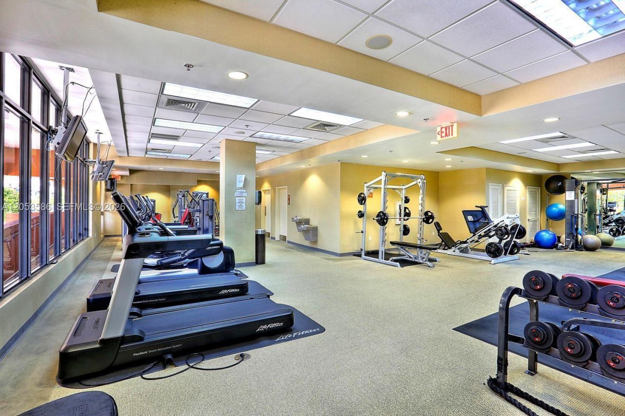 8390 SW 72nd Ave, Unit 708, Miami, FL 33143 Photo