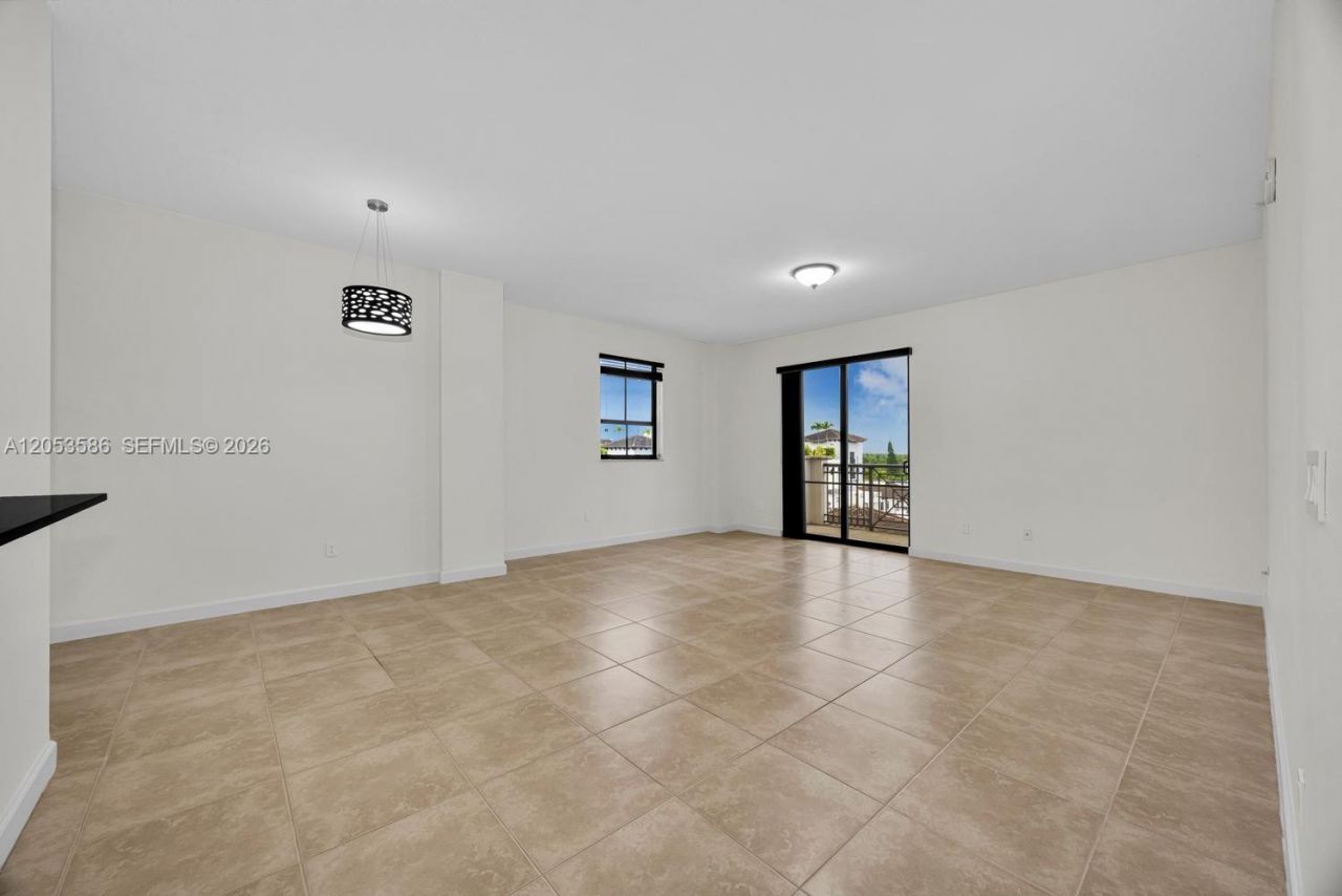 8390 SW 72nd Ave, Unit 708, Miami, FL 33143 Photo