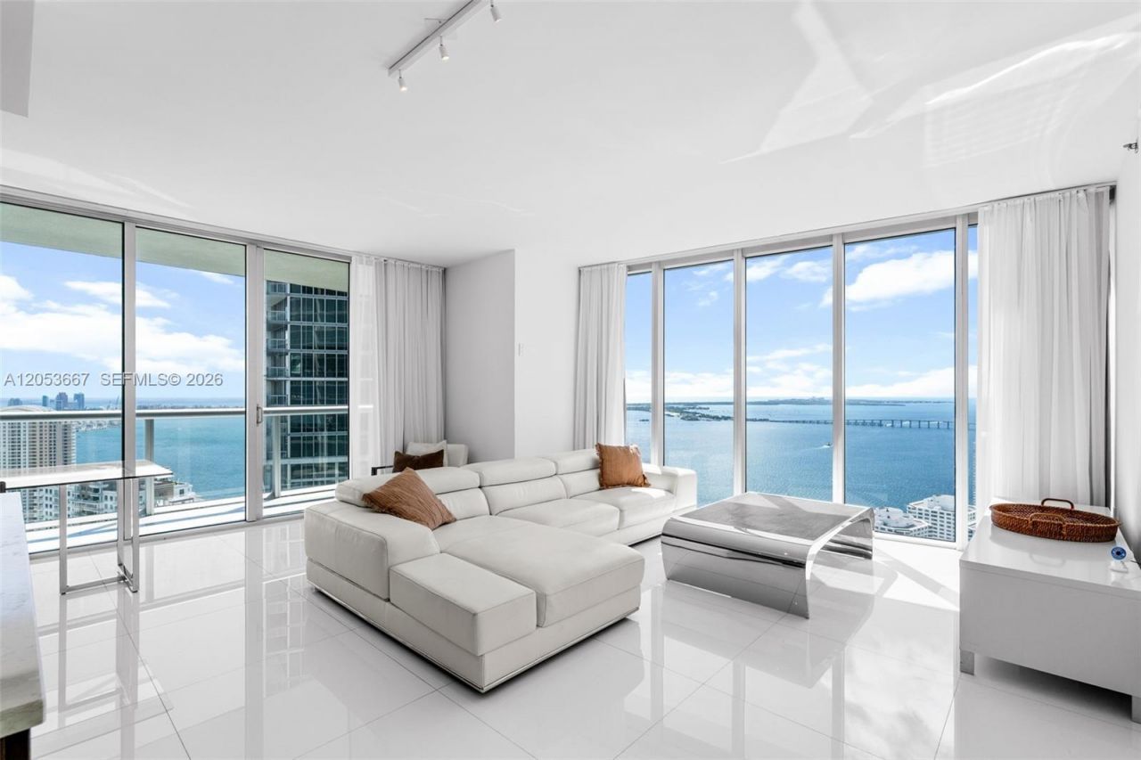485 Brickell Ave , Unit 4410, Miami, FL 33131 Photo