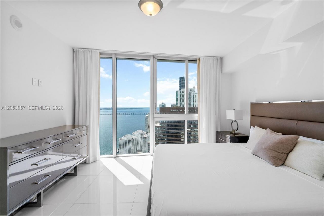 485 Brickell Ave , Unit 4410, Miami, FL 33131 Photo