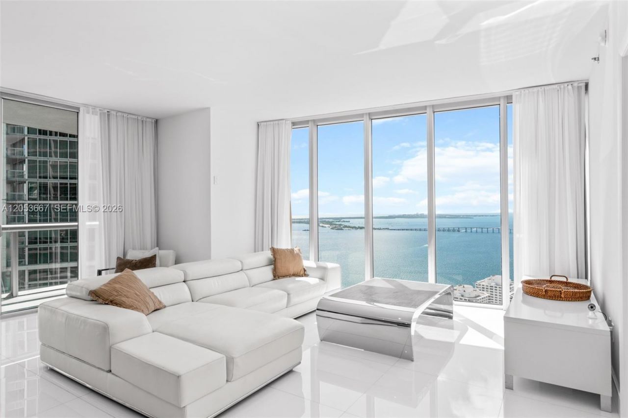 485 Brickell Ave , Unit 4410, Miami, FL 33131 Photo