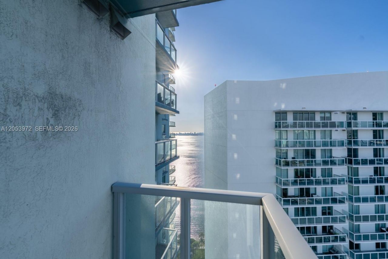 1900 N Bayshore Dr, Unit 3809, Miami, FL 33132 Photo