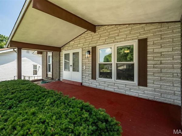 4184 Lisieux Lane, Oakville, MO 63129