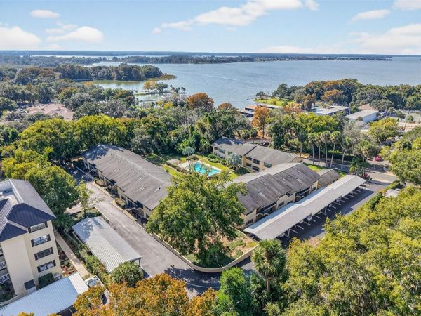 110 N TREMAIN ST , Unit 105, MOUNT DORA, FL 32757