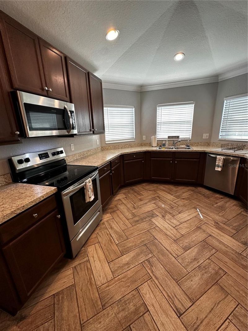 262 Lake Mariana Place, Auburndale, FL 33823 Photo