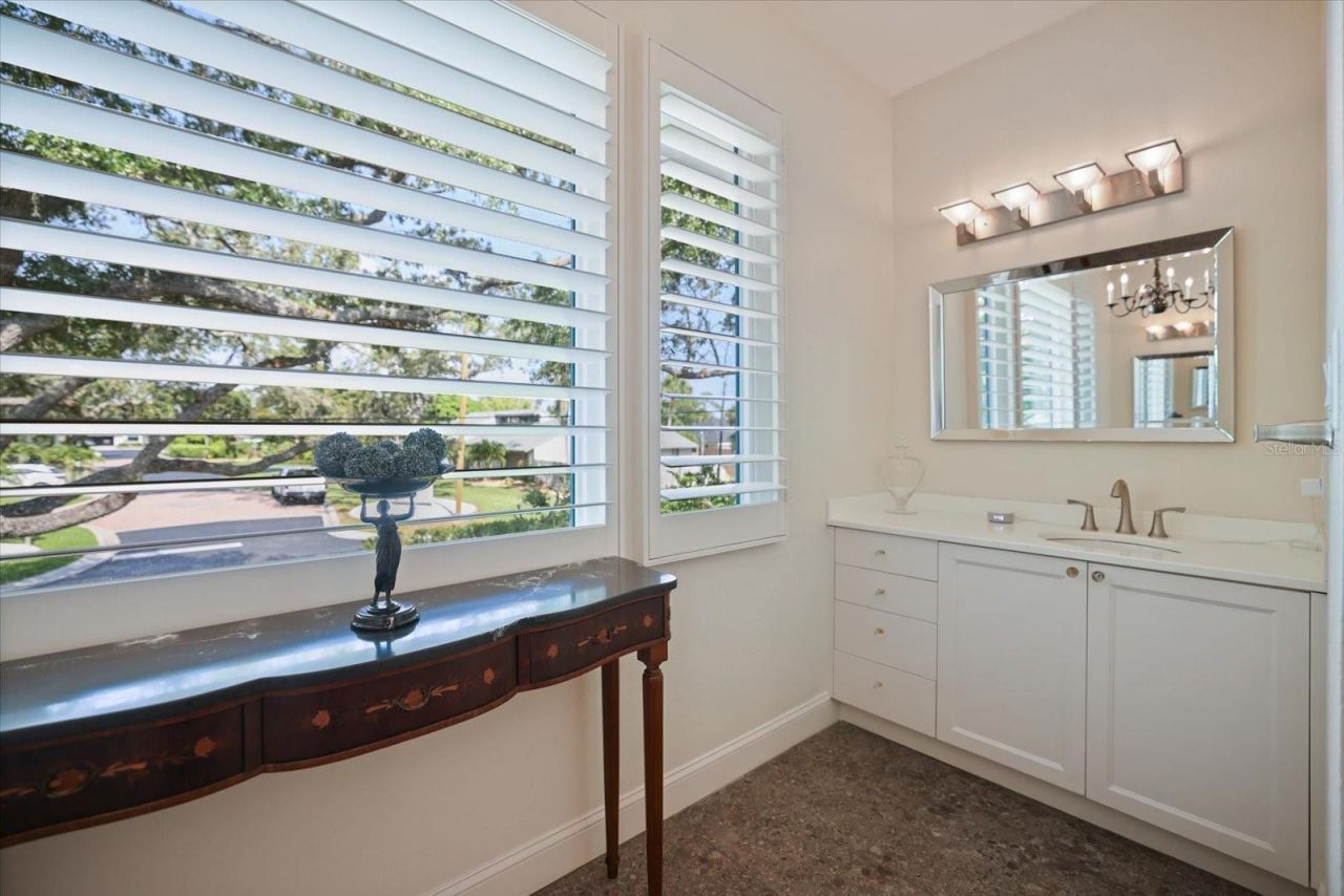 1827 Baywood Drive, Sarasota, FL 34231 Photo