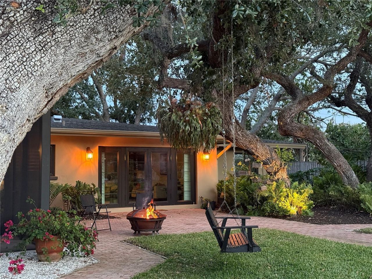 1827 Baywood Drive, Sarasota, FL 34231 Photo
