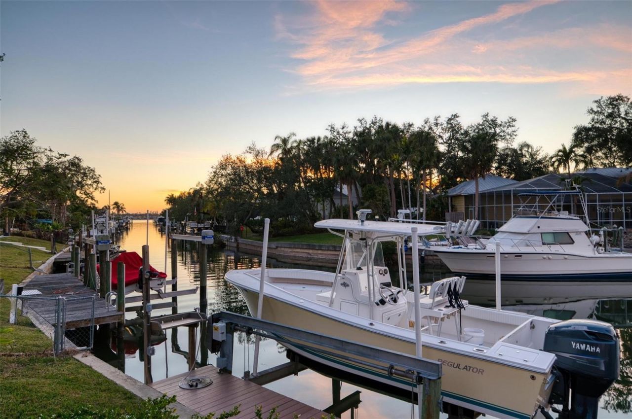 1827 Baywood Drive, Sarasota, FL 34231 Photo
